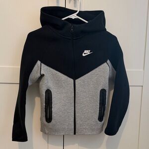Nike Tech Kids Hoodie Medium